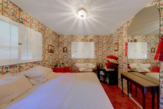1105 WOODCREST AVENUE, Clearwater, FL 33756
