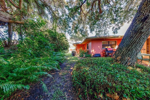 1105 WOODCREST AVENUE, Clearwater, FL 33756