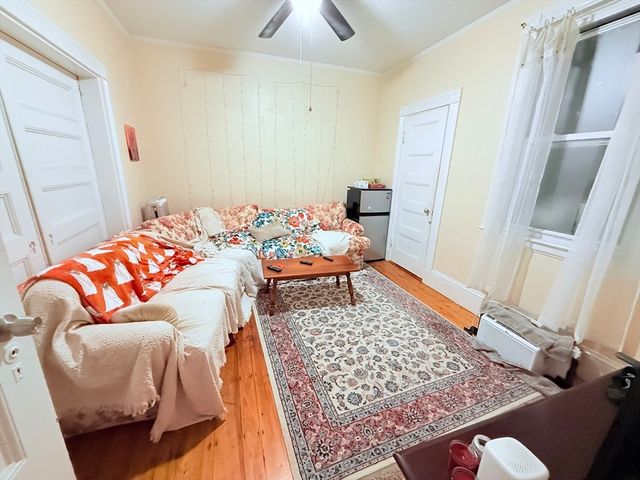 220-224 Washington 7A, Brookline, MA 02445