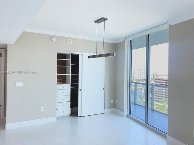 185 SW 7th St 1611, Miami, FL 33130