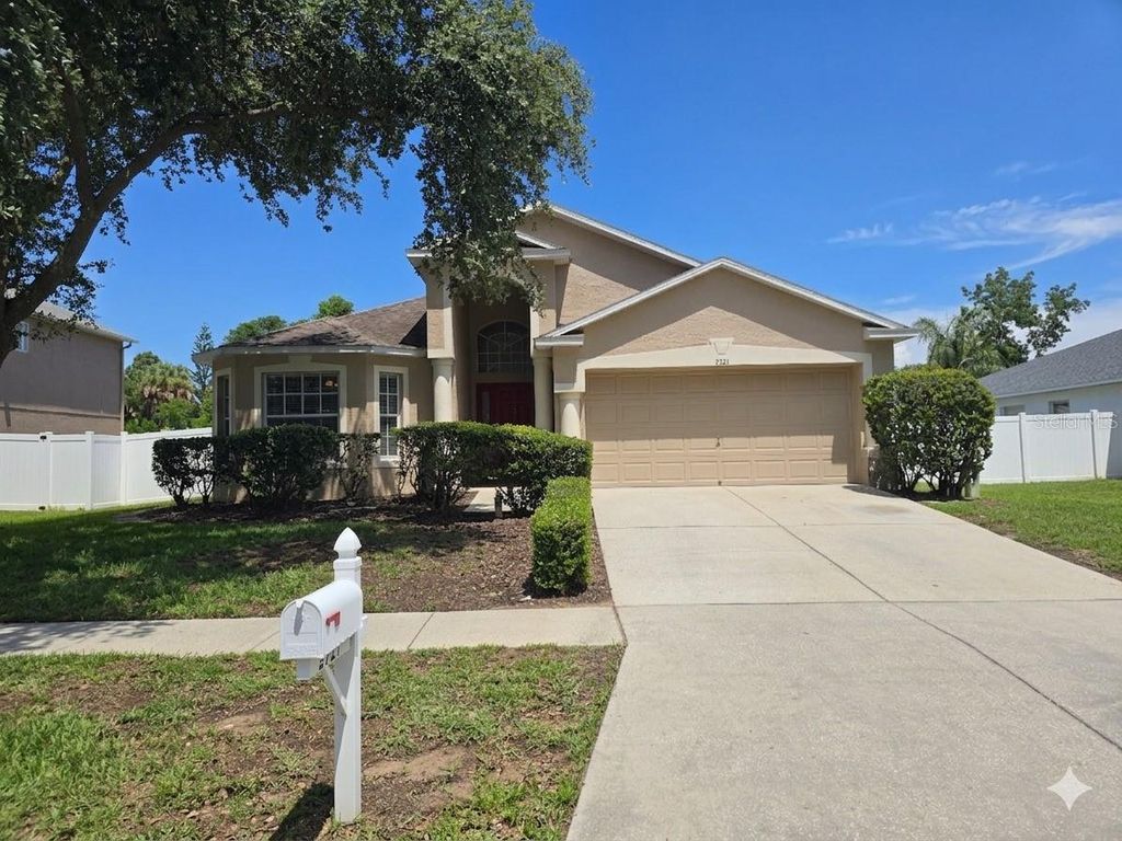 2721 PANKAW LANE, Valrico, FL 33596