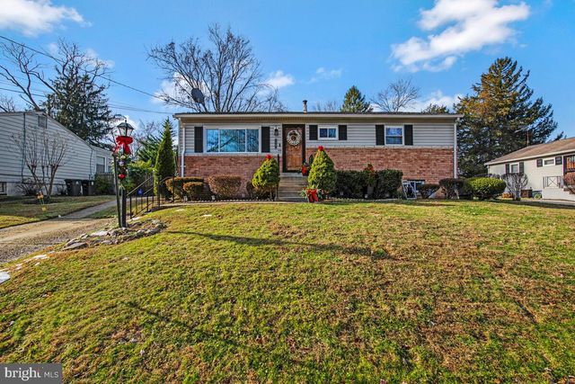 1307 WOODLARK DR, District Heights, MD 20747