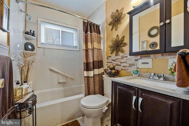 1307 WOODLARK DR, District Heights, MD 20747