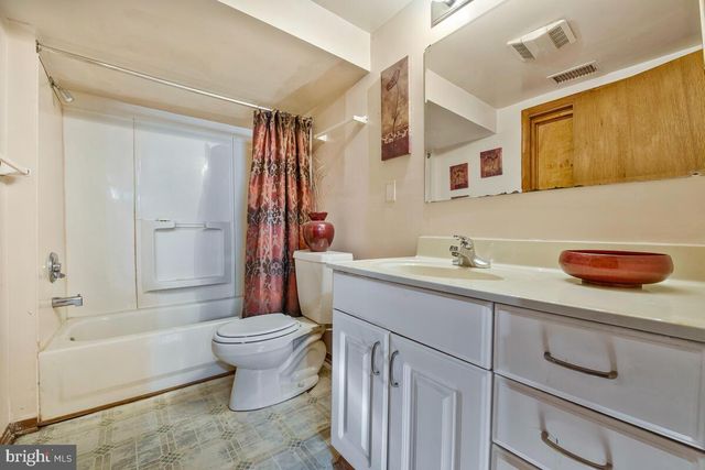 1307 WOODLARK DR, District Heights, MD 20747