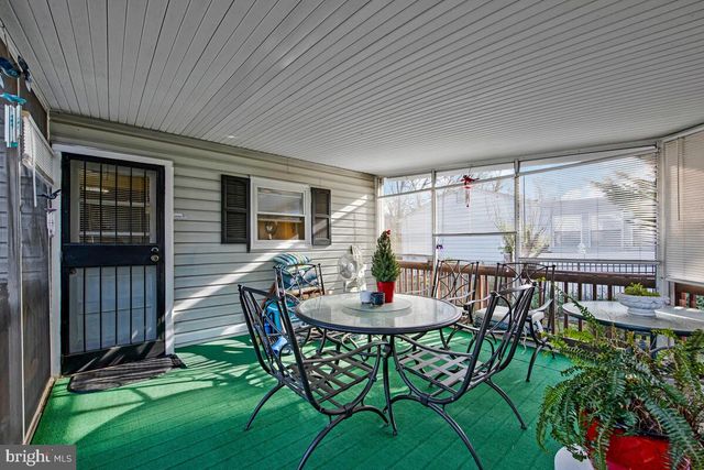 1307 WOODLARK DR, District Heights, MD 20747