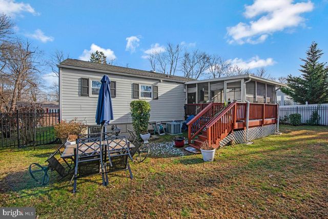 1307 WOODLARK DR, District Heights, MD 20747