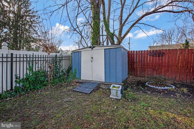 1307 WOODLARK DR, District Heights, MD 20747