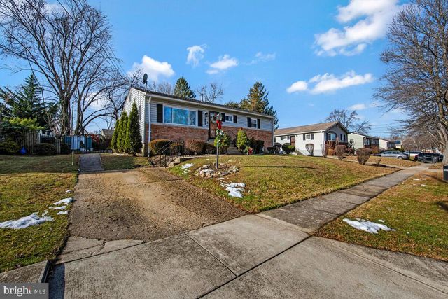 1307 WOODLARK DR, District Heights, MD 20747