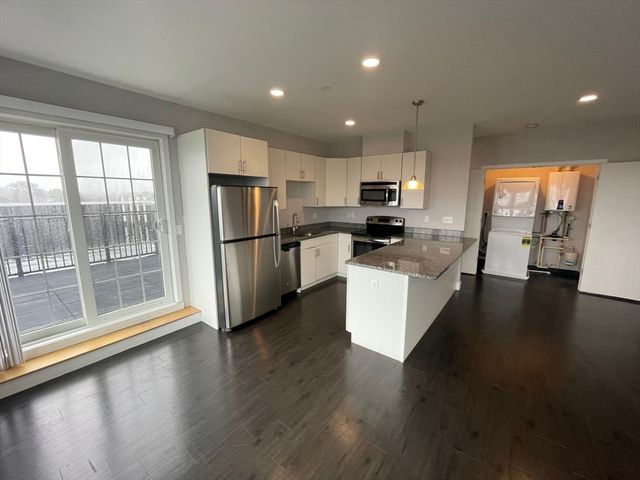 431 River Street 503, Waltham, MA 02453