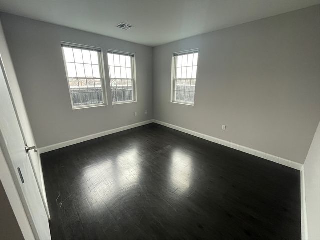 431 River Street 503, Waltham, MA 02453