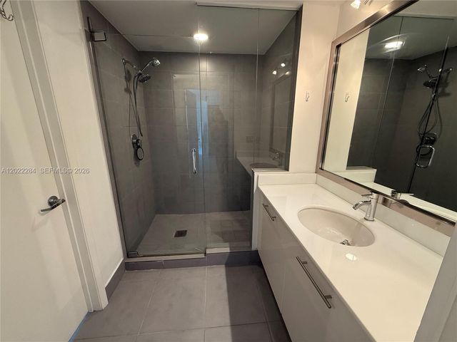 92 SW 3rd St 3709, Miami, FL 33130