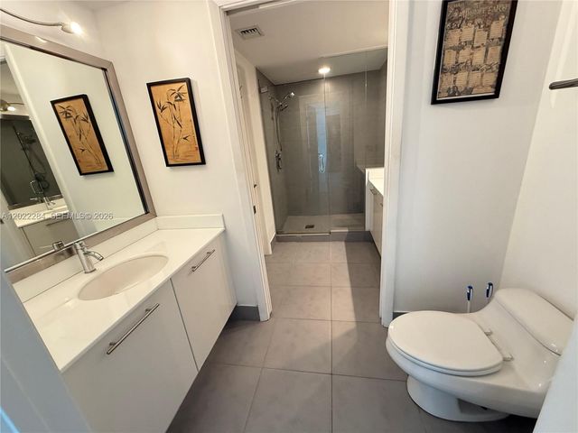 92 SW 3rd St 3709, Miami, FL 33130