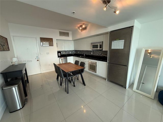 92 SW 3rd St 3709, Miami, FL 33130