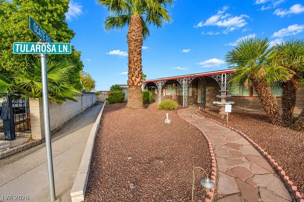 3272 Tularosa Lane, Las Vegas, NV 89122 — photo 5