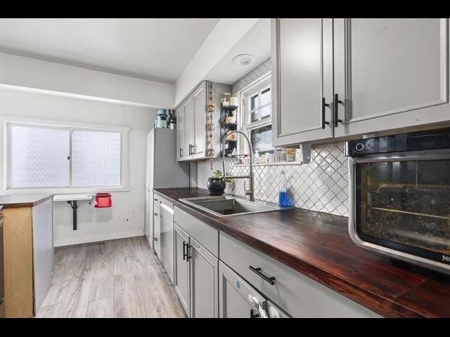 1103 E GLASS Ave, Spokane, WA 99207