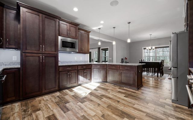 2821 Clear Brooks Drive, Signal Mountain, TN 37377