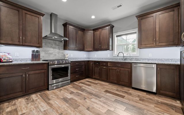 2821 Clear Brooks Drive, Signal Mountain, TN 37377