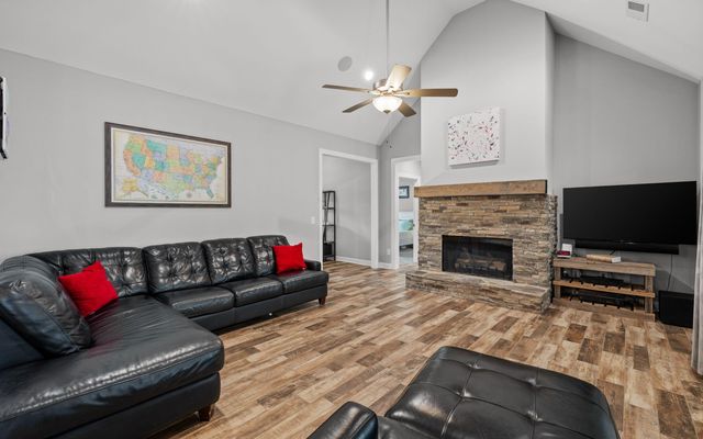 2821 Clear Brooks Drive, Signal Mountain, TN 37377