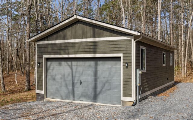 2821 Clear Brooks Drive, Signal Mountain, TN 37377