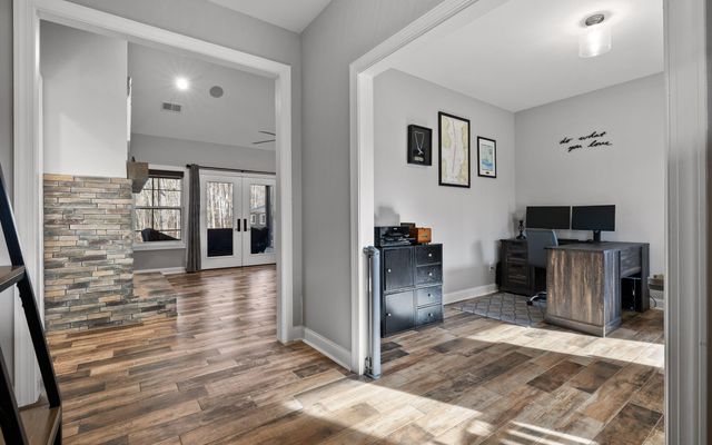 2821 Clear Brooks Drive, Signal Mountain, TN 37377
