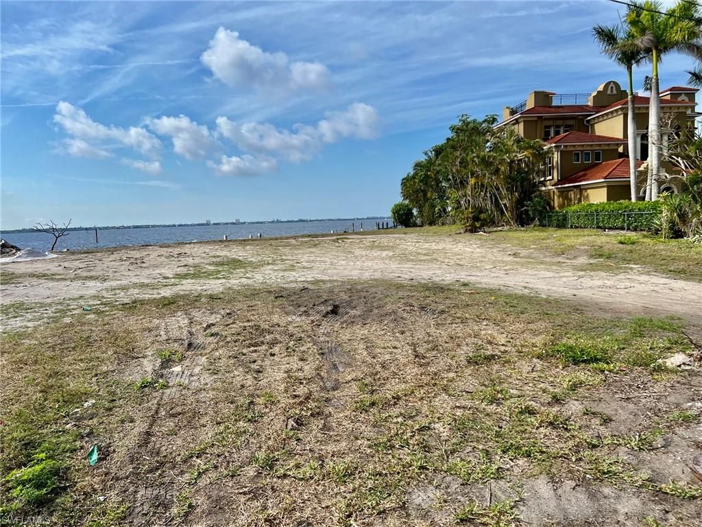 238 Bayshore DR, CAPE CORAL, FL 33904 — photo 4