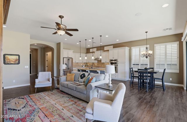 1925 N Woodruff --, Mesa, AZ 85207