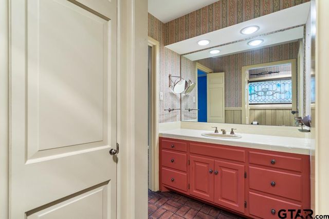 1929 McDonald, Tyler, TX 75701