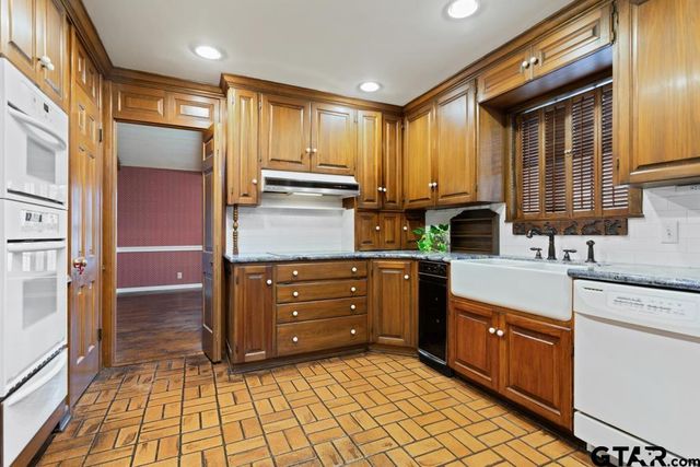 1929 McDonald, Tyler, TX 75701