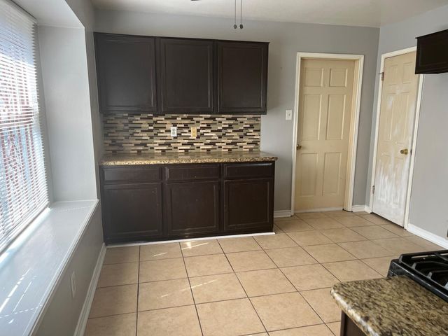 6111 Quiet Village Court, Houston, TX 77053