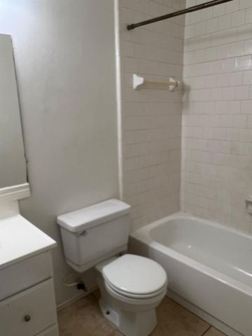 6111 Quiet Village Court, Houston, TX 77053