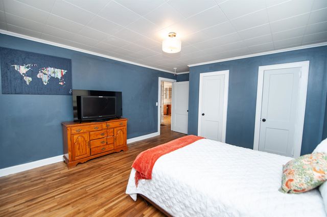 57 Gosnell Ave, Inman, SC 29349