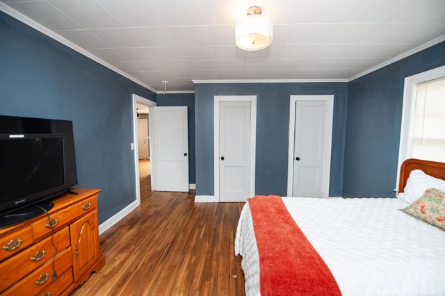 57 Gosnell Ave, Inman, SC 29349