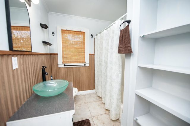 57 Gosnell Ave, Inman, SC 29349