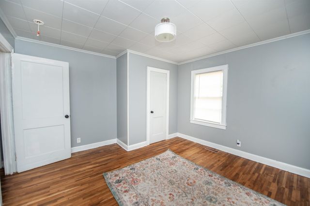 57 Gosnell Ave, Inman, SC 29349