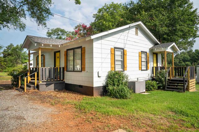 57 Gosnell Ave, Inman, SC 29349