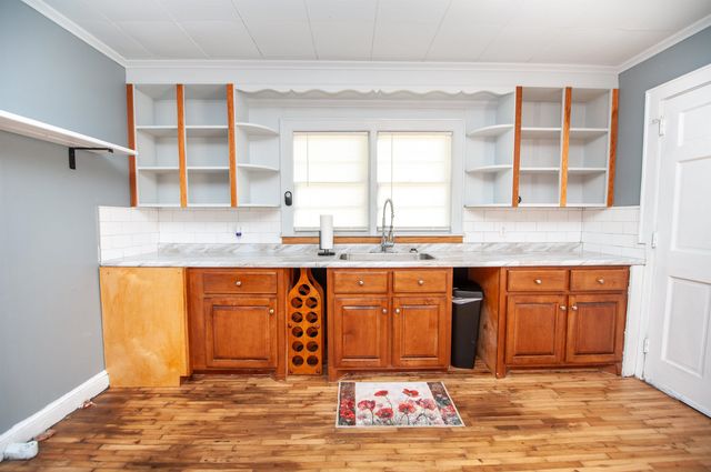 57 Gosnell Ave, Inman, SC 29349