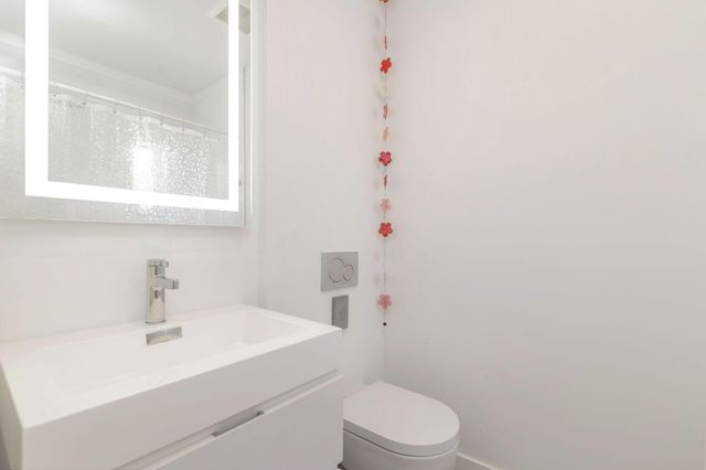 711 Ardmore Road, West Palm Beach, FL 33401