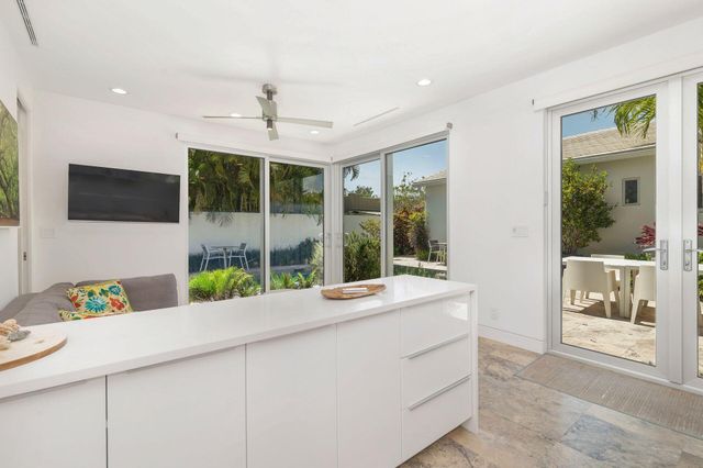 711 Ardmore Road, West Palm Beach, FL 33401