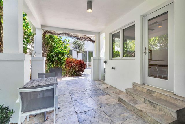 711 Ardmore Road, West Palm Beach, FL 33401