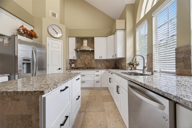 6810 Knoll Park Drive, Sugar Land, TX 77479