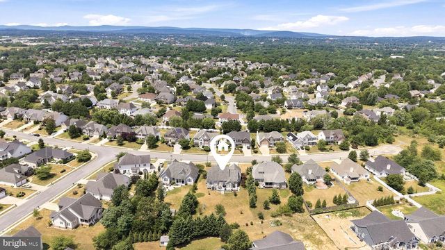 136 CAHILLE DR, Winchester, VA 22602