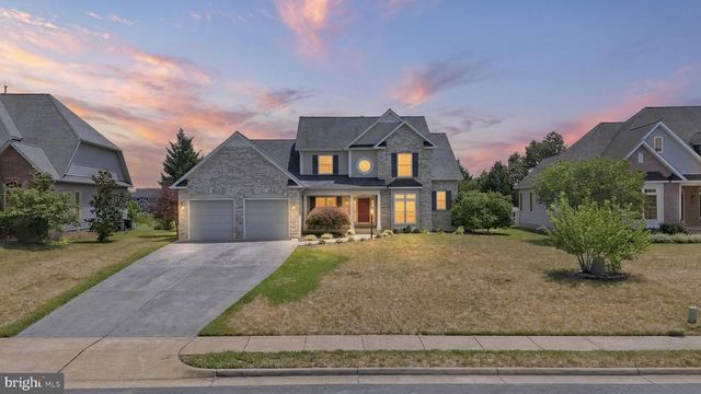 136 CAHILLE DR, Winchester, VA 22602