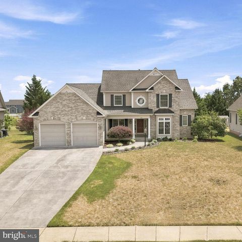 136 CAHILLE DR, Winchester, VA 22602