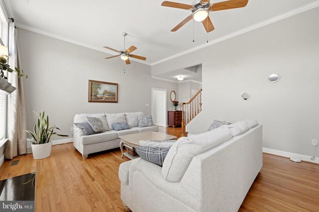 136 CAHILLE DR, Winchester, VA 22602
