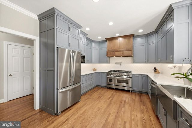136 CAHILLE DR, Winchester, VA 22602