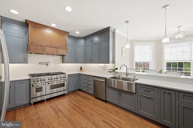136 CAHILLE DR, Winchester, VA 22602