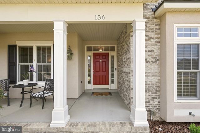 136 CAHILLE DR, Winchester, VA 22602