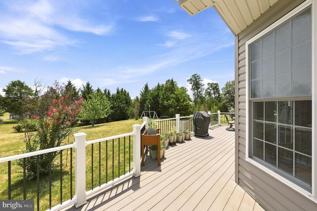 136 CAHILLE DR, Winchester, VA 22602
