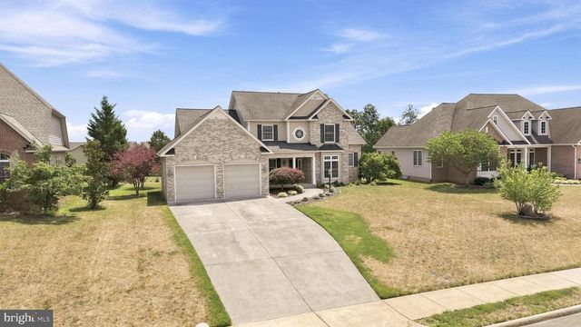 136 CAHILLE DR, Winchester, VA 22602