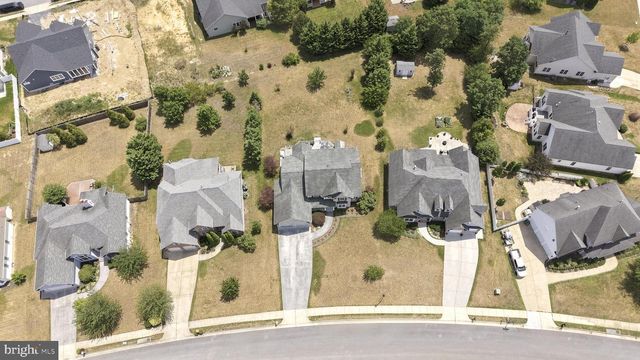 136 CAHILLE DR, Winchester, VA 22602